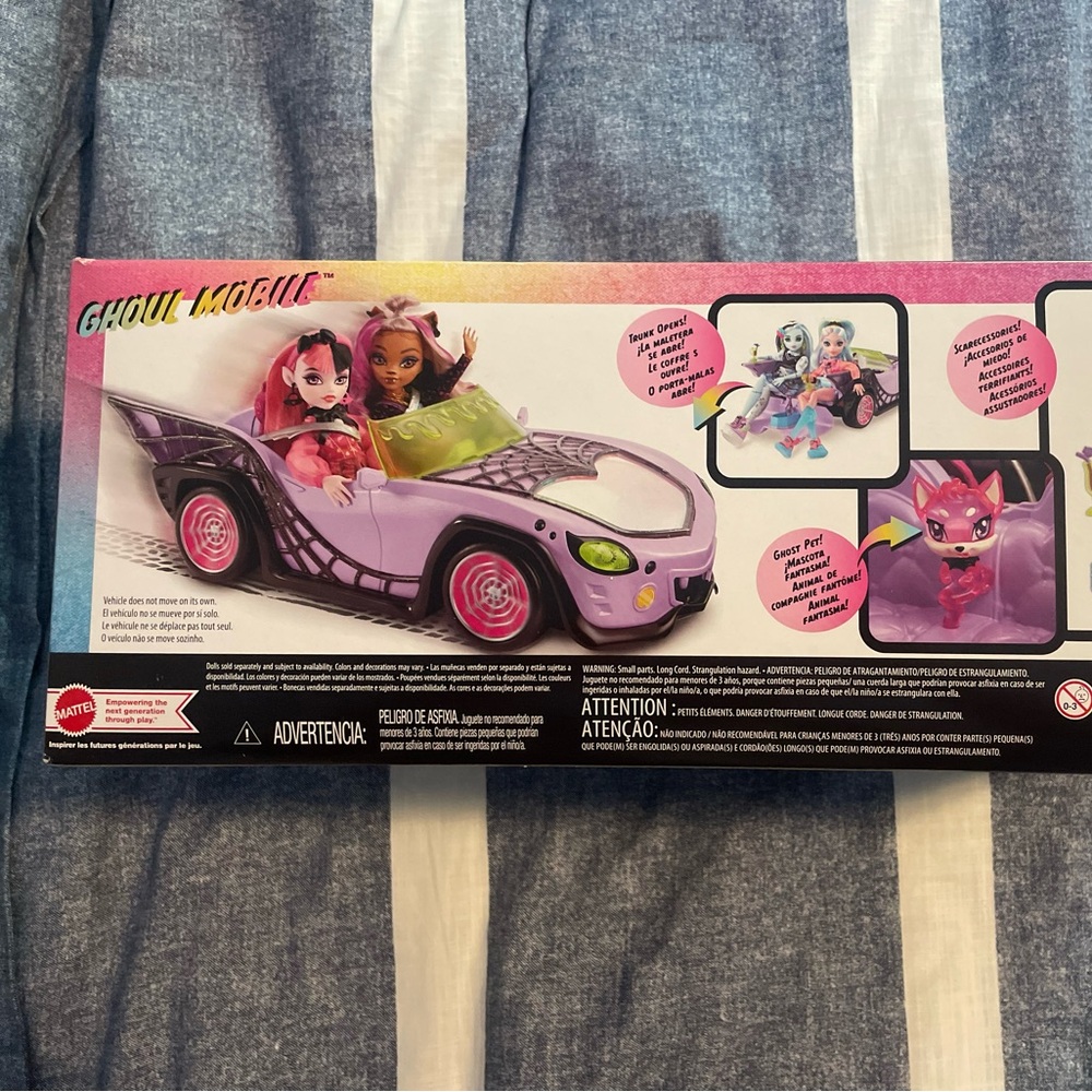 Monster High Ghoul Mobile Toy Car 2022 Mattel NEW SEALED - Picture 3 of 5